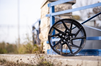 19 Zoll Felgen Felge Japan Racing Wheels JR33 / Black / Silver / Hyper Black / Hyper Gray / BLANK Bronze