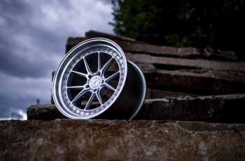 18 Zoll Felgen Felge Japan Racing Wheels JR39 Silver