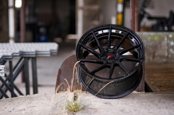 Preview: 23 Zoll Felgen Felge Japan Racing Wheels JR36 / Black / Silver / Hyper Black