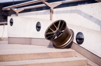 19 Zoll Felgen Felge Japan Racing Wheels JR30 / Black / Silver / Hyper Gray / Bronze / Red